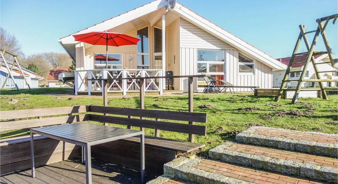 Ferienhaus Neu-Seeland 19 mit Terrasse und eigenem Steg am Wasser